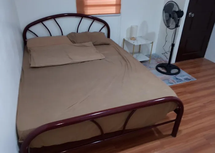 Boarding House *