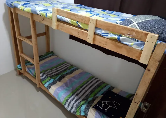 Boarding House Apartment *